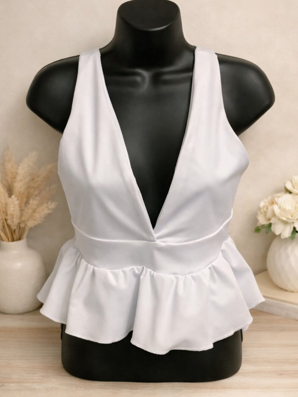 White Peplum V‑Neck Top  Sleeveless Ruffle Hem Blouse  Capsule Minimalist 